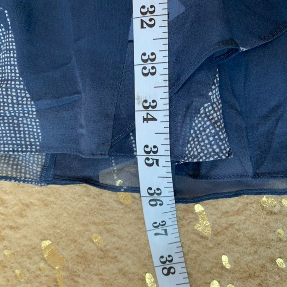 Halston V Neck Flutter Printed Dress NWT - Picture 9 of 10